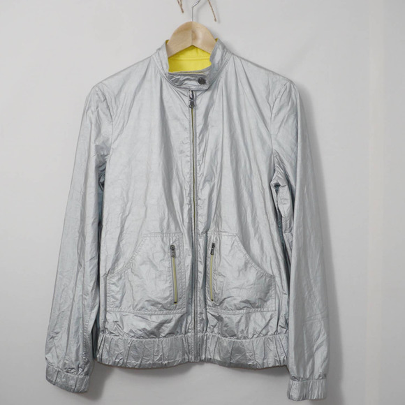 BMW Silver Light Weight Reflective Jacket Size 6 - Picture 1 of 12
